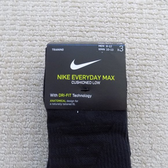 Nike Underwear & Socks Nwt Mens Nike Everyday Max Cushioned Low